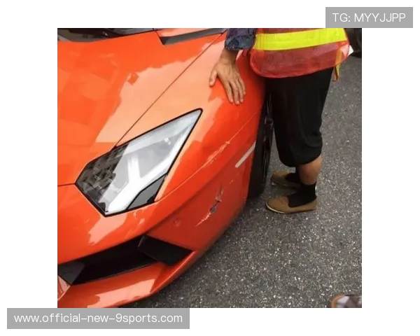 哈兰德豪车被涂鸦，粉丝断然讨伐行为者