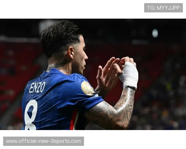 切尔西快速反击压制对手节奏，切尔西的对手