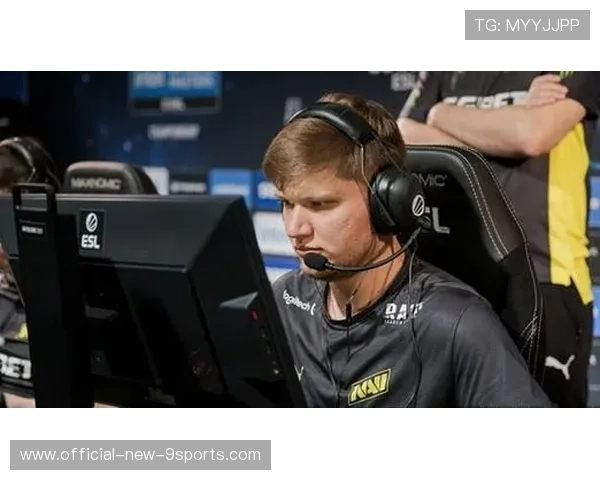 s1mple Mirage窗位三杀封神，NAVI强行续命