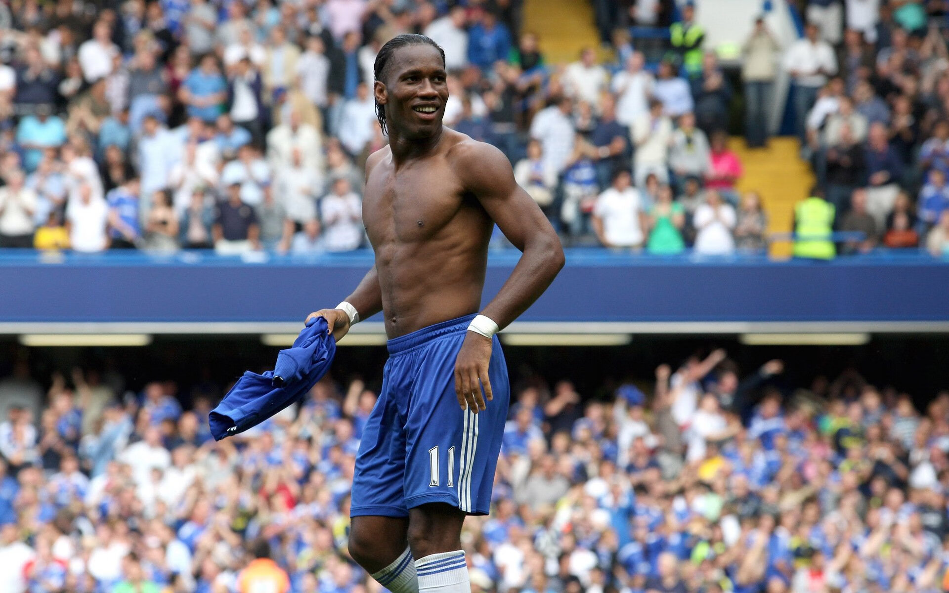 九游游戏中心下载-俱乐部在球场设施上投入升级改善观众体验，俱乐部足球场